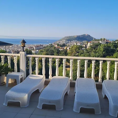 Mit Einzigartigem Ausblick Villa