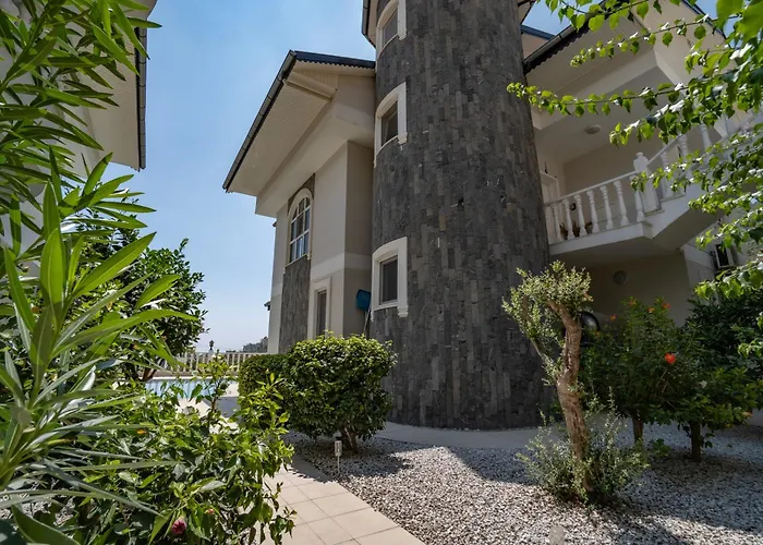 Villa Mit Einzigartigem Ausblick Alanya