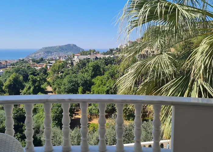 Villa Mit Einzigartigem Ausblick Alanya