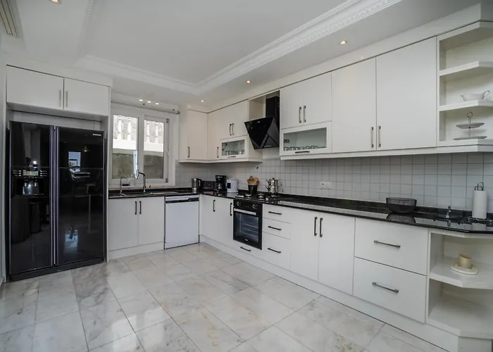 Mit Einzigartigem Ausblick Alanya