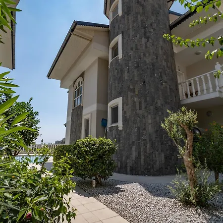 别墅 Mit Einzigartigem Ausblick 阿拉尼亚