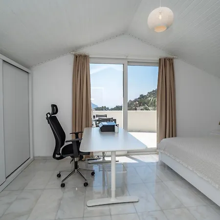 别墅 Mit Einzigartigem Ausblick 阿拉尼亚