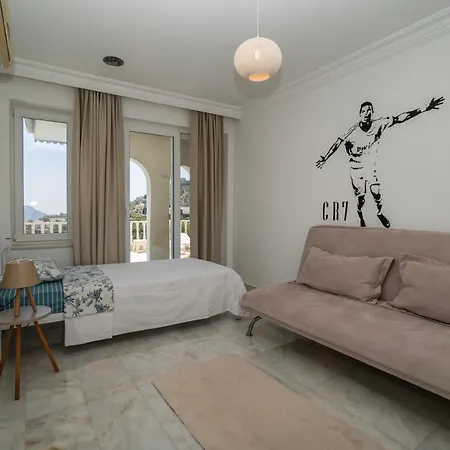 Mit Einzigartigem Ausblick *