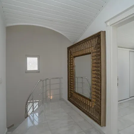 Mit Einzigartigem Ausblick Vila Alanya