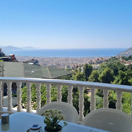 Mit Einzigartigem Ausblick Вилла