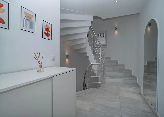 Vila Mit Einzigartigem Ausblick *