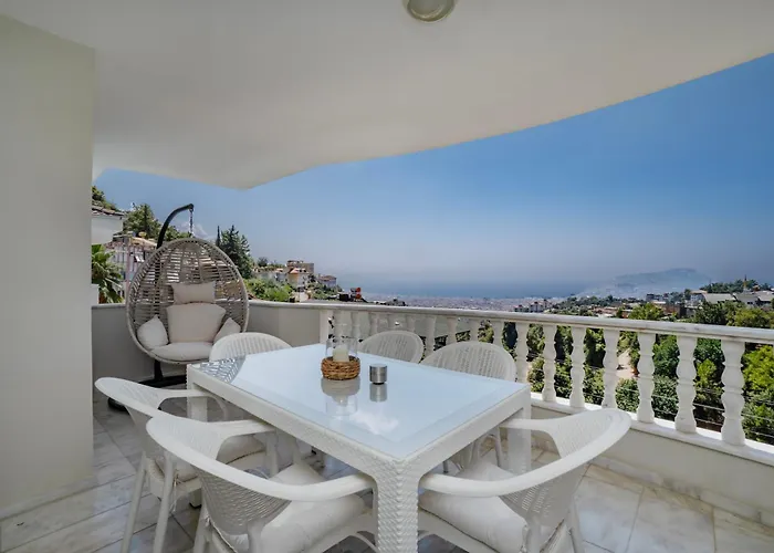 Vila Mit Einzigartigem Ausblick