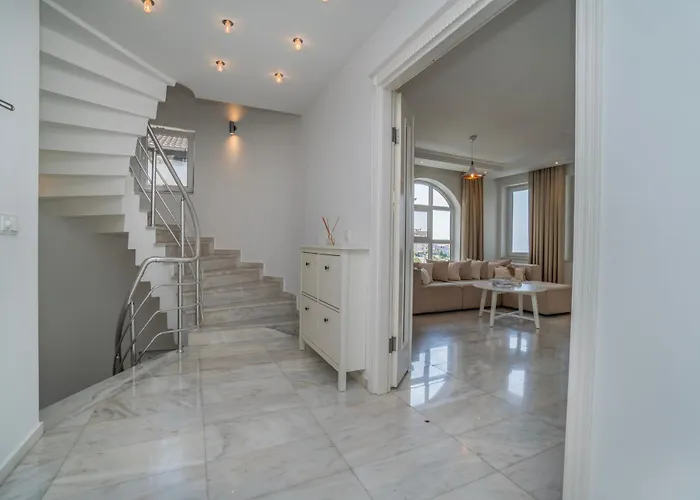 Mit Einzigartigem Ausblick Villa