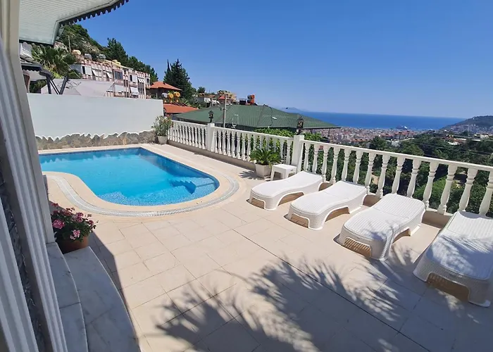 Mit Einzigartigem Ausblick *